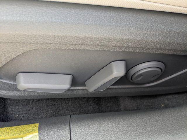 new 2025 Hyundai Sonata Hybrid car, priced at $37,687