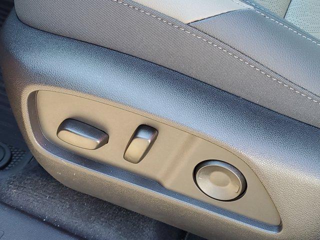 new 2026 Chevrolet Equinox car, priced at $33,184