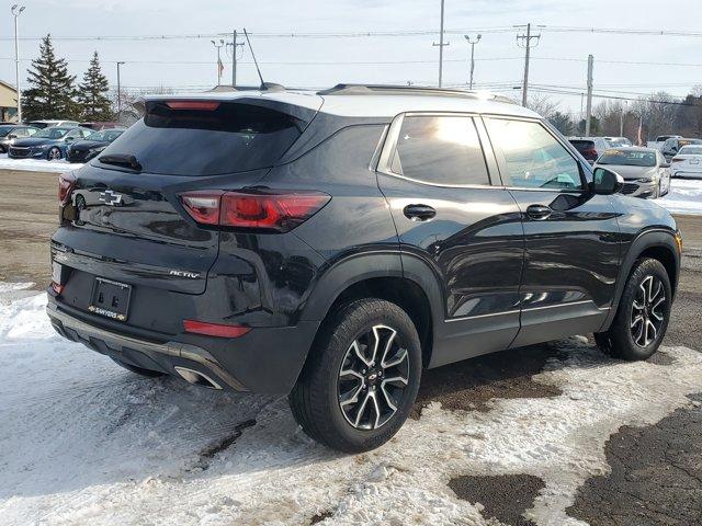 used 2025 Chevrolet TrailBlazer car, priced at $25,389