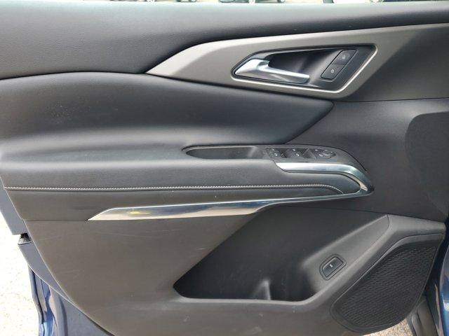 used 2025 Chevrolet Traverse car, priced at $39,249