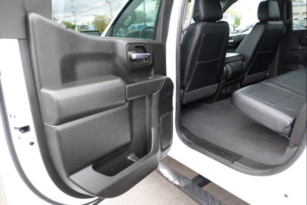 used 2023 GMC Sierra 1500 car, priced at $32,995