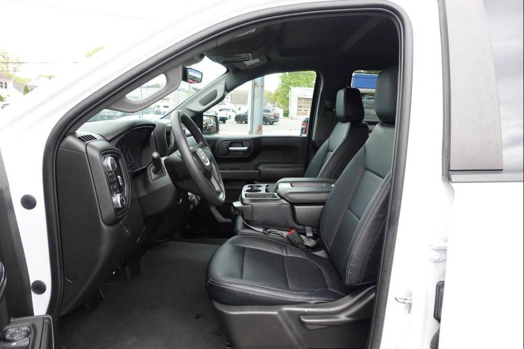 used 2023 GMC Sierra 1500 car, priced at $32,995