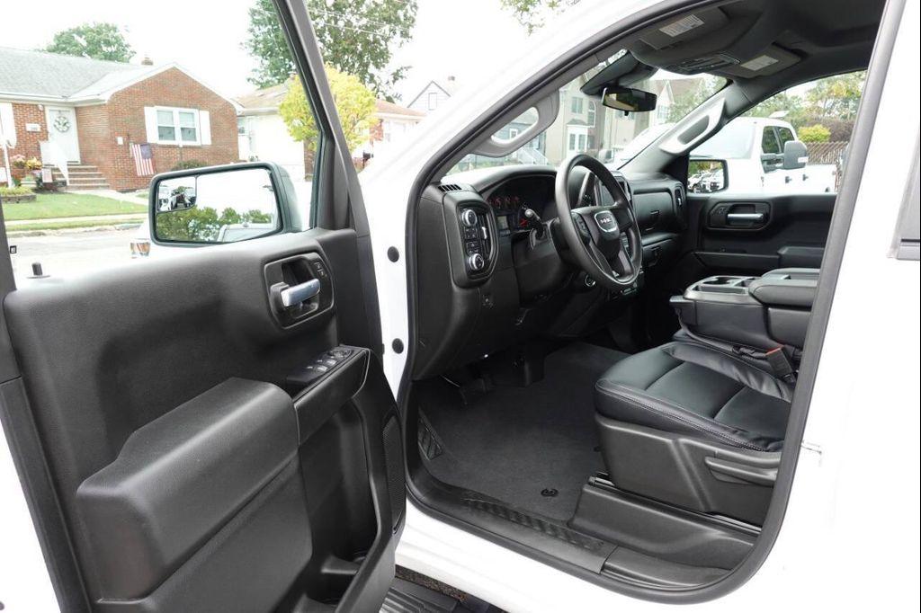 used 2022 GMC Sierra 1500 car, priced at $32,745