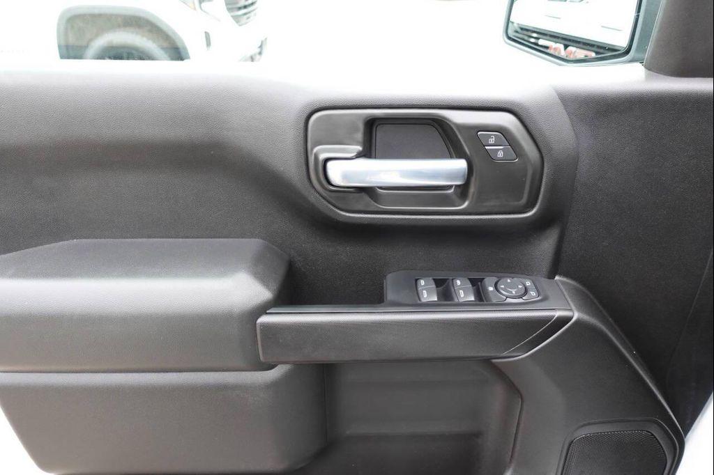 used 2022 GMC Sierra 1500 car, priced at $32,745