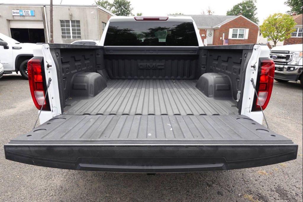 used 2022 GMC Sierra 1500 car, priced at $32,745