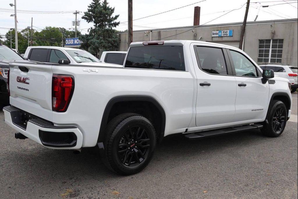 used 2022 GMC Sierra 1500 car, priced at $32,745