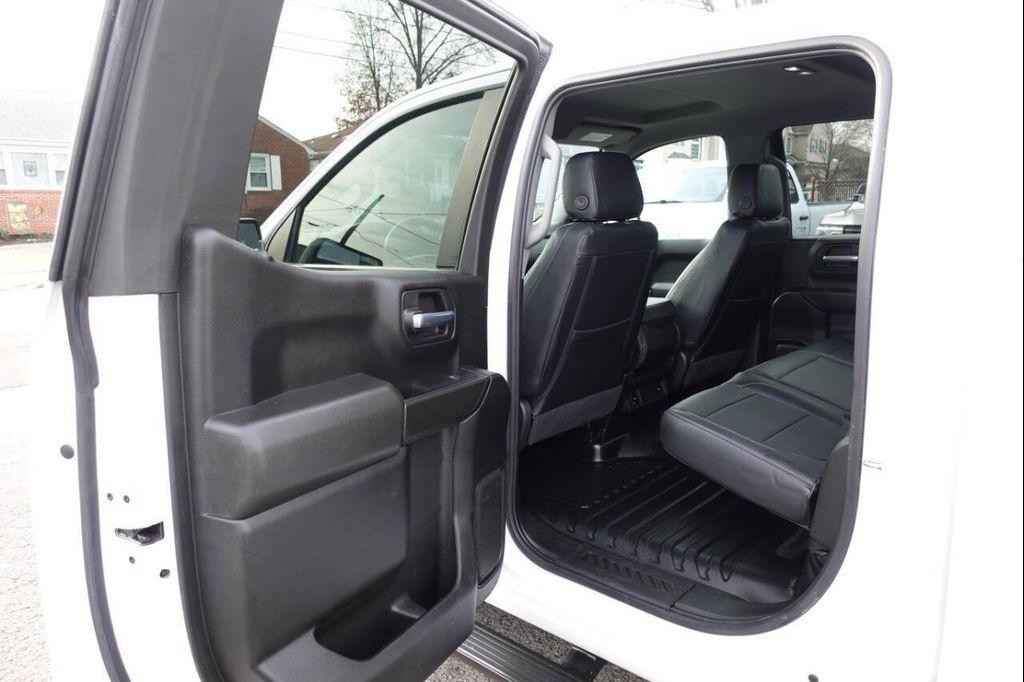 used 2024 Chevrolet Silverado 1500 car, priced at $33,995