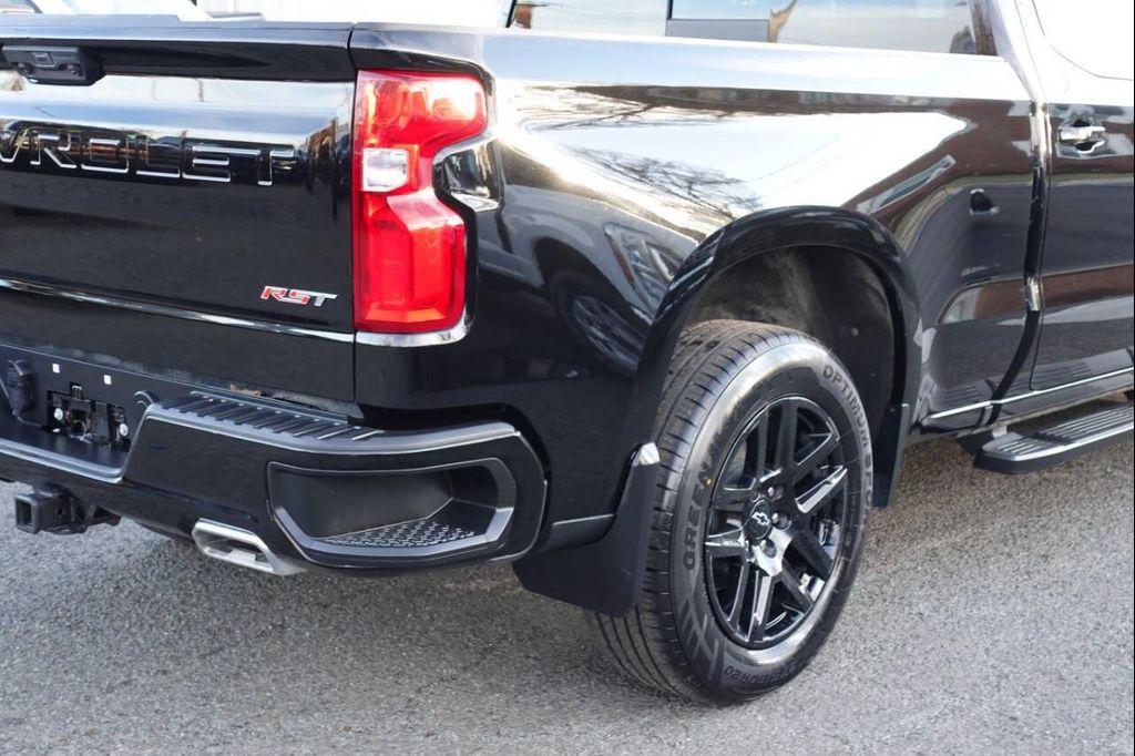 used 2024 Chevrolet Silverado 1500 car, priced at $43,995