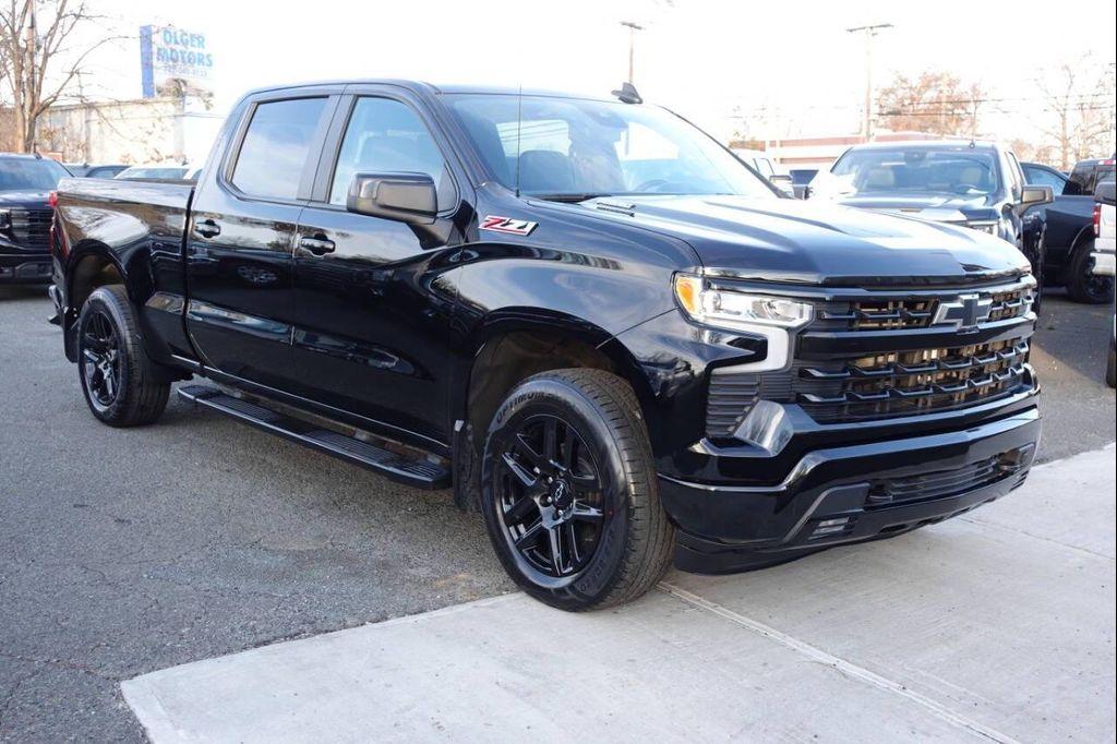 used 2024 Chevrolet Silverado 1500 car, priced at $43,995