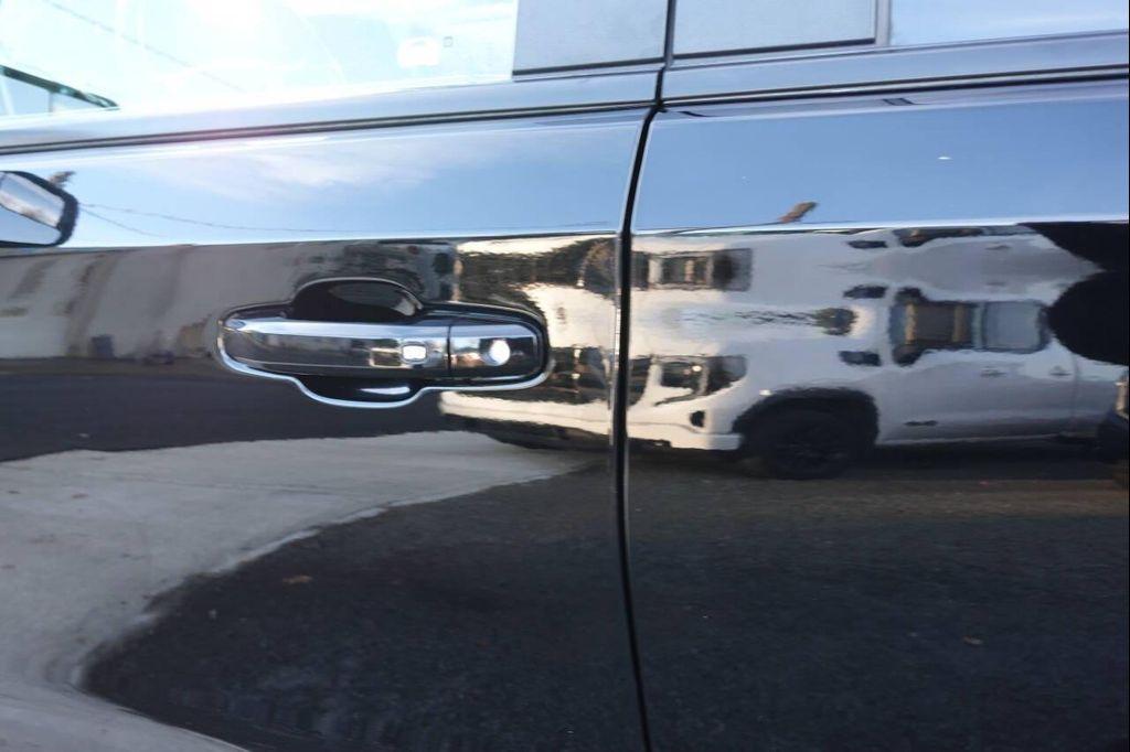 used 2024 Chevrolet Silverado 1500 car, priced at $43,995