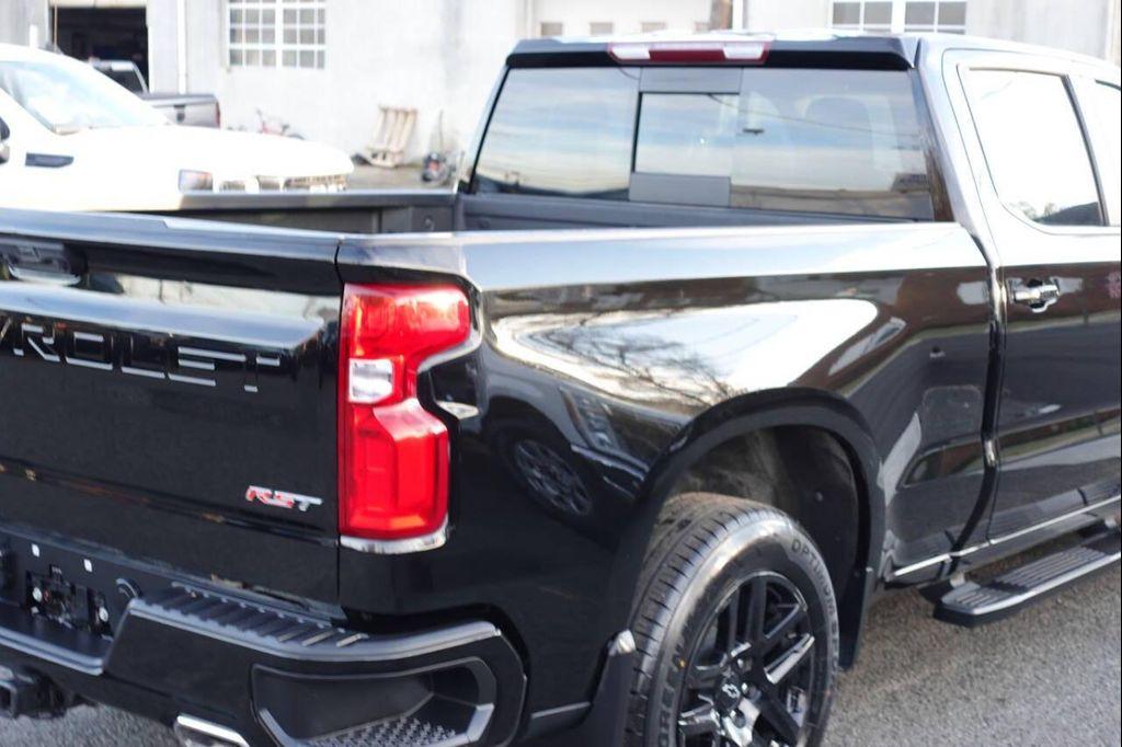 used 2024 Chevrolet Silverado 1500 car, priced at $43,995