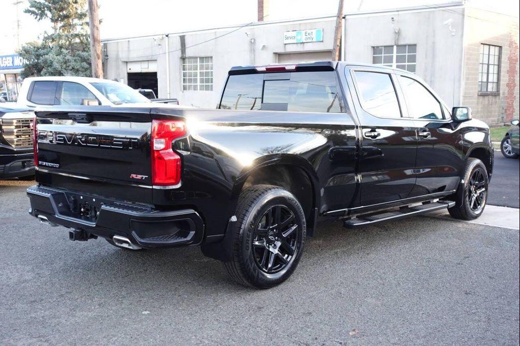 used 2024 Chevrolet Silverado 1500 car, priced at $43,995