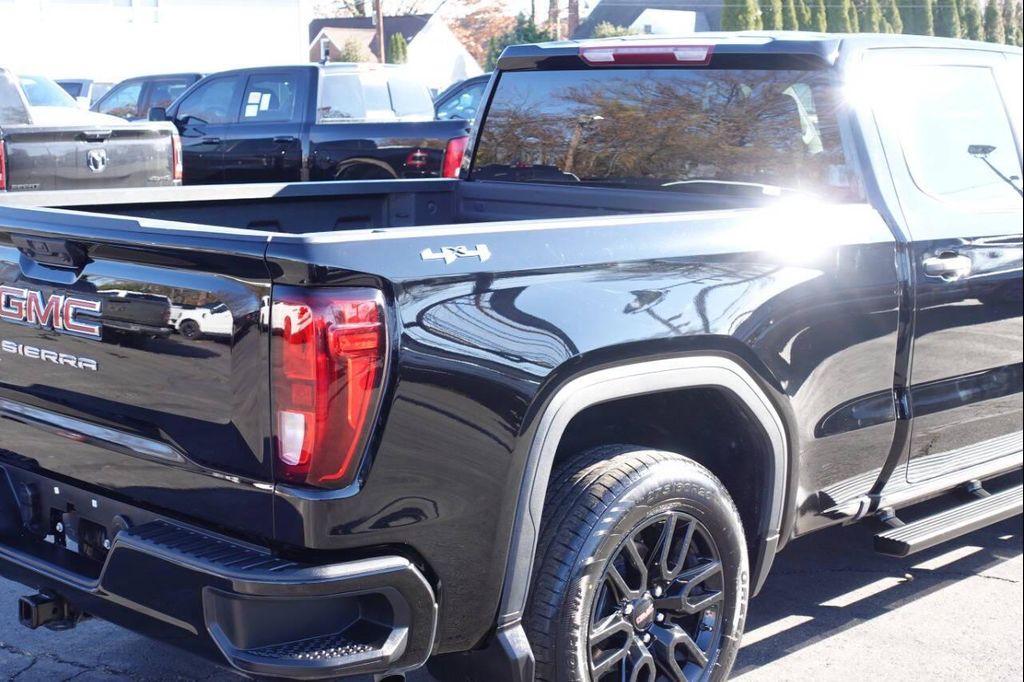 used 2023 GMC Sierra 1500 car, priced at $31,995