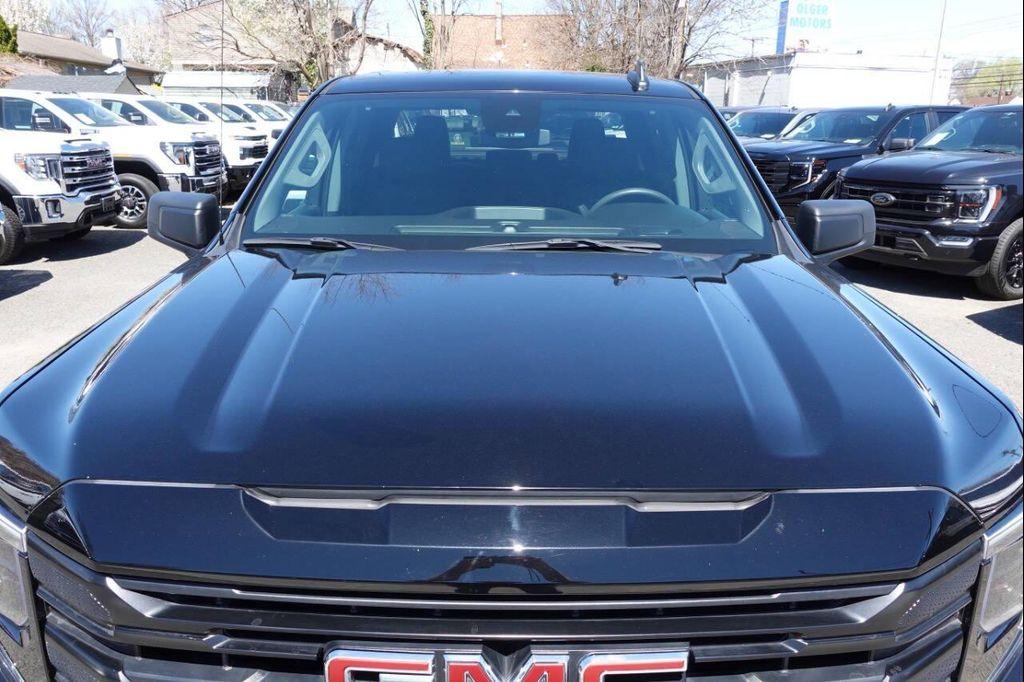 used 2024 GMC Sierra 1500 car, priced at $35,677