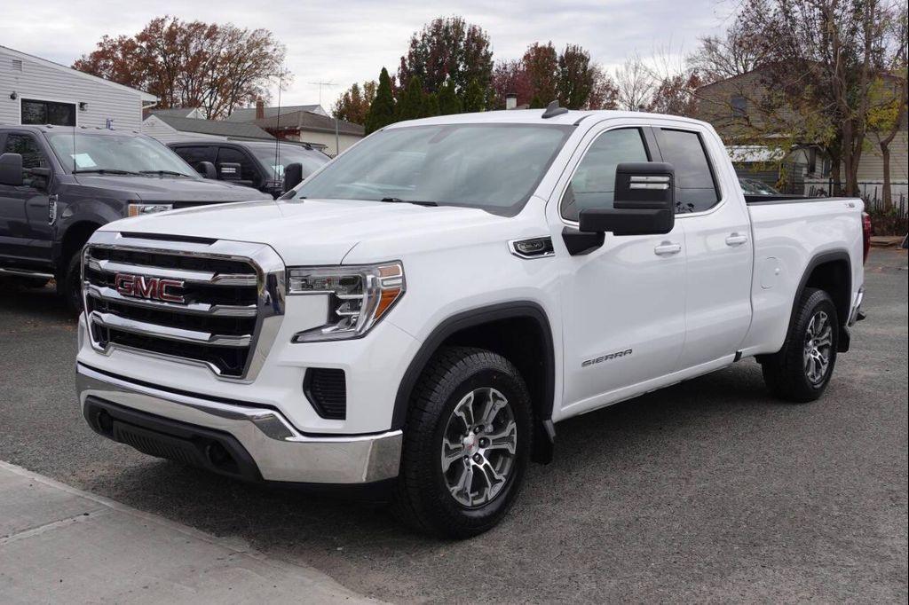used 2022 GMC Sierra 1500 car, priced at $32,995