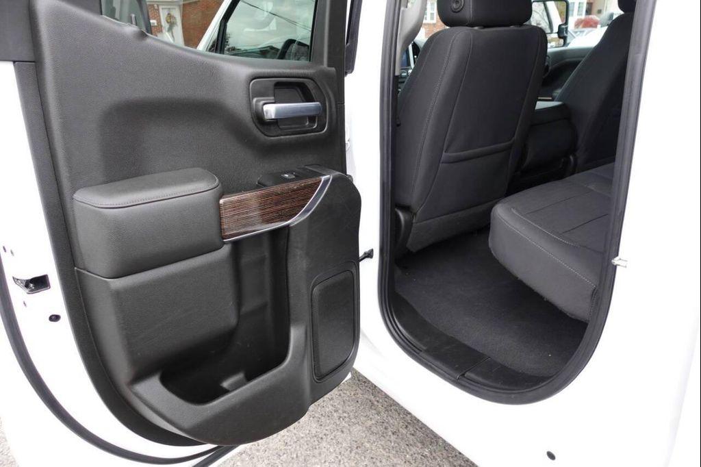 used 2022 GMC Sierra 1500 car, priced at $31,995