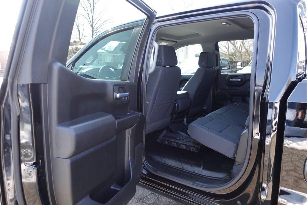 used 2023 GMC Sierra 1500 car, priced at $35,995