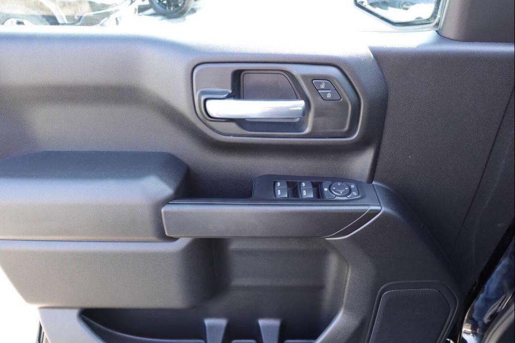 used 2023 GMC Sierra 1500 car, priced at $35,995