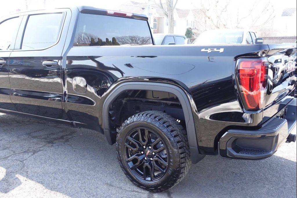 used 2023 GMC Sierra 1500 car, priced at $35,995