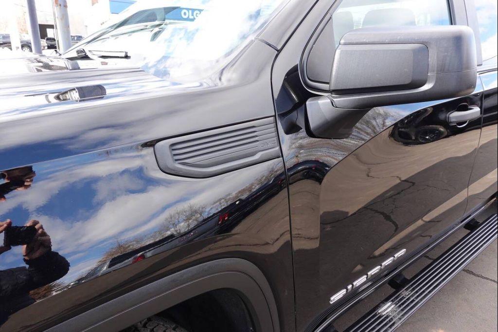 used 2022 GMC Sierra 1500 car, priced at $33,995