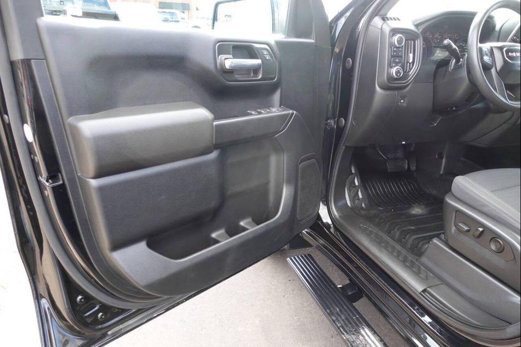 used 2022 GMC Sierra 1500 car, priced at $33,995