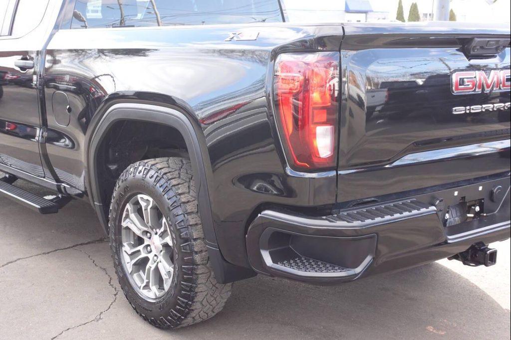 used 2022 GMC Sierra 1500 car, priced at $33,995