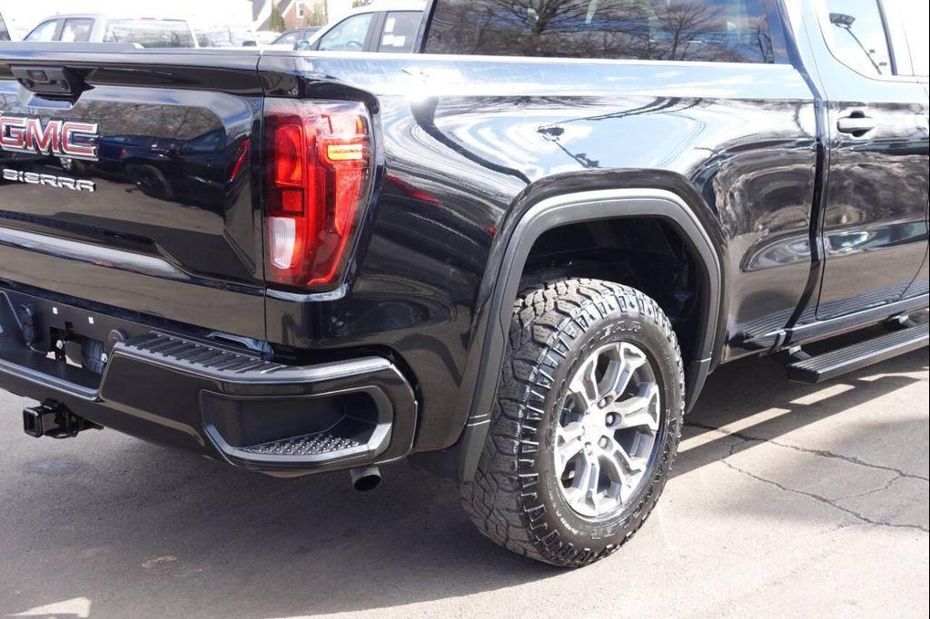 used 2022 GMC Sierra 1500 car, priced at $33,995