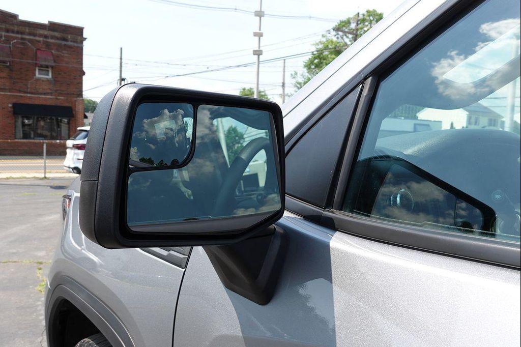 used 2024 GMC Sierra 1500 car, priced at $35,995
