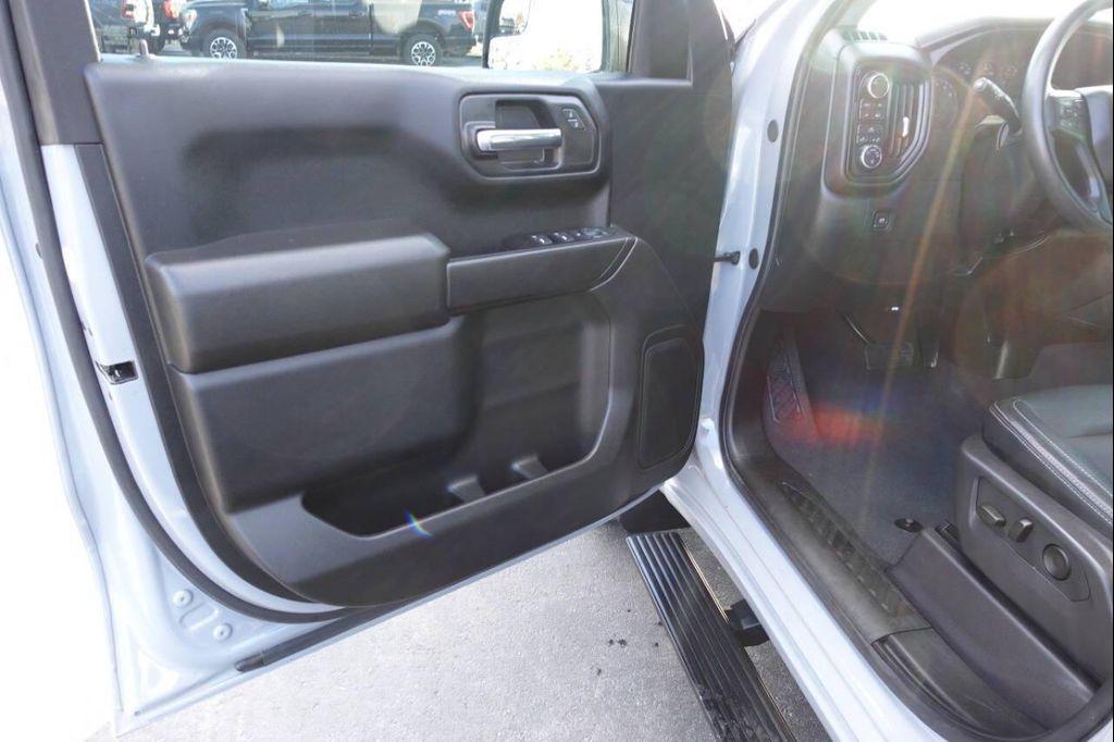 used 2024 Chevrolet Silverado 1500 car, priced at $33,995