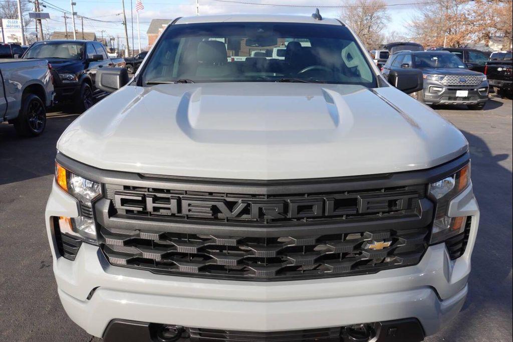 used 2024 Chevrolet Silverado 1500 car, priced at $33,995