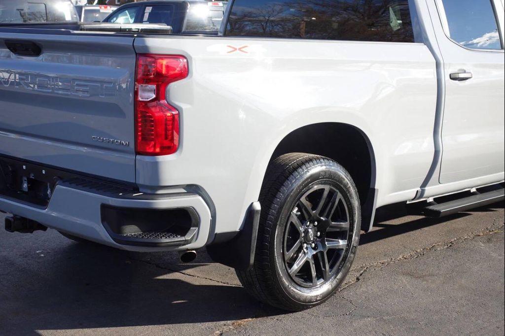 used 2024 Chevrolet Silverado 1500 car, priced at $33,995