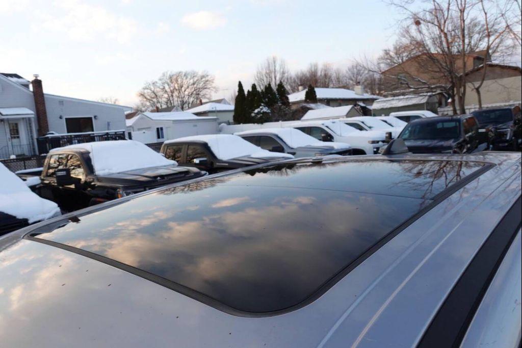 used 2022 Ram 1500 car, priced at $33,995