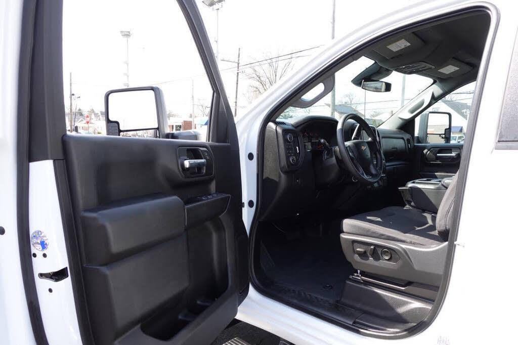 used 2025 Chevrolet Silverado 2500 car, priced at $49,632