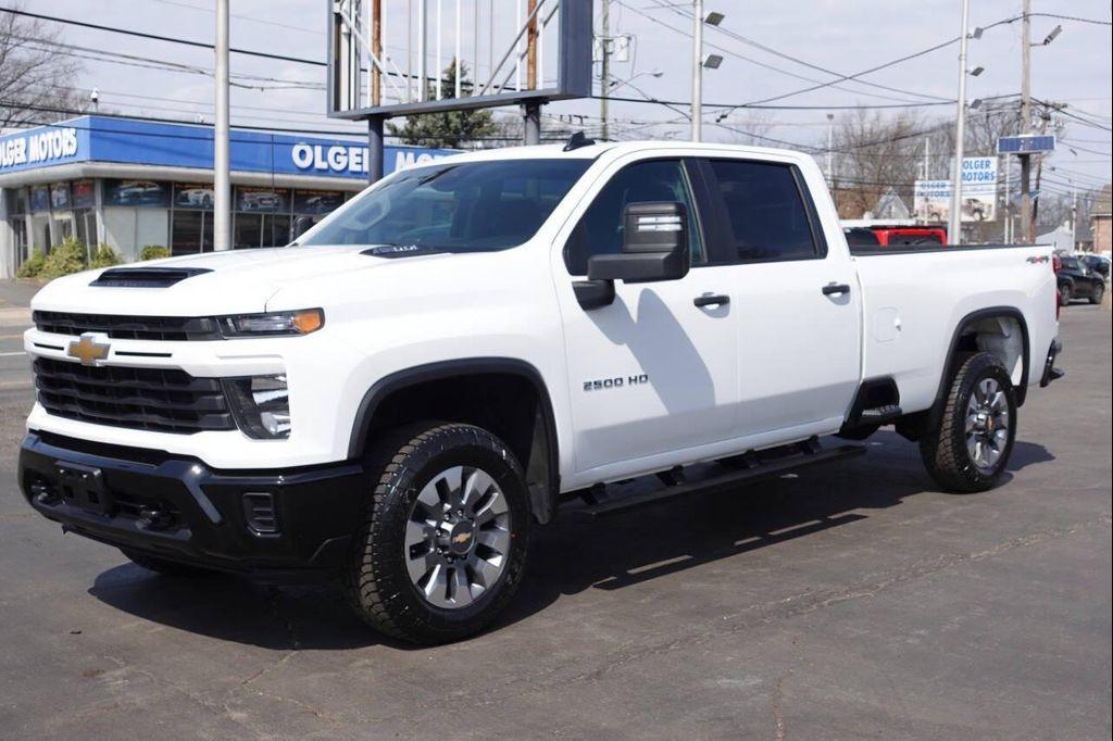 used 2025 Chevrolet Silverado 2500 car, priced at $45,995