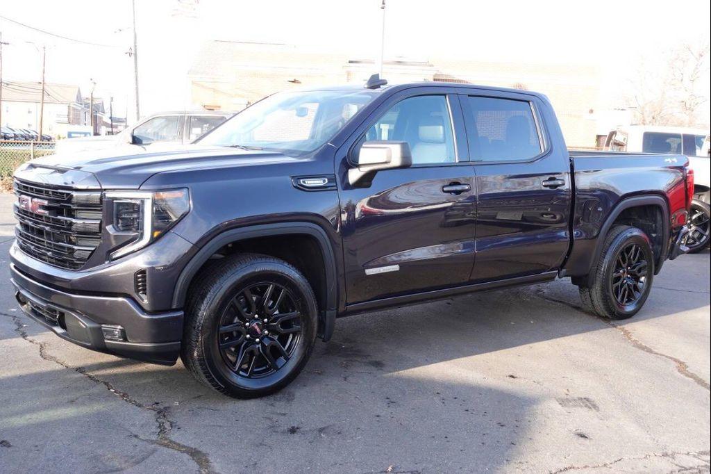 used 2024 GMC Sierra 1500 car, priced at $39,875