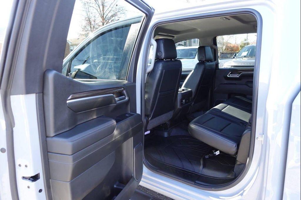 used 2024 Chevrolet Silverado 1500 car, priced at $46,745