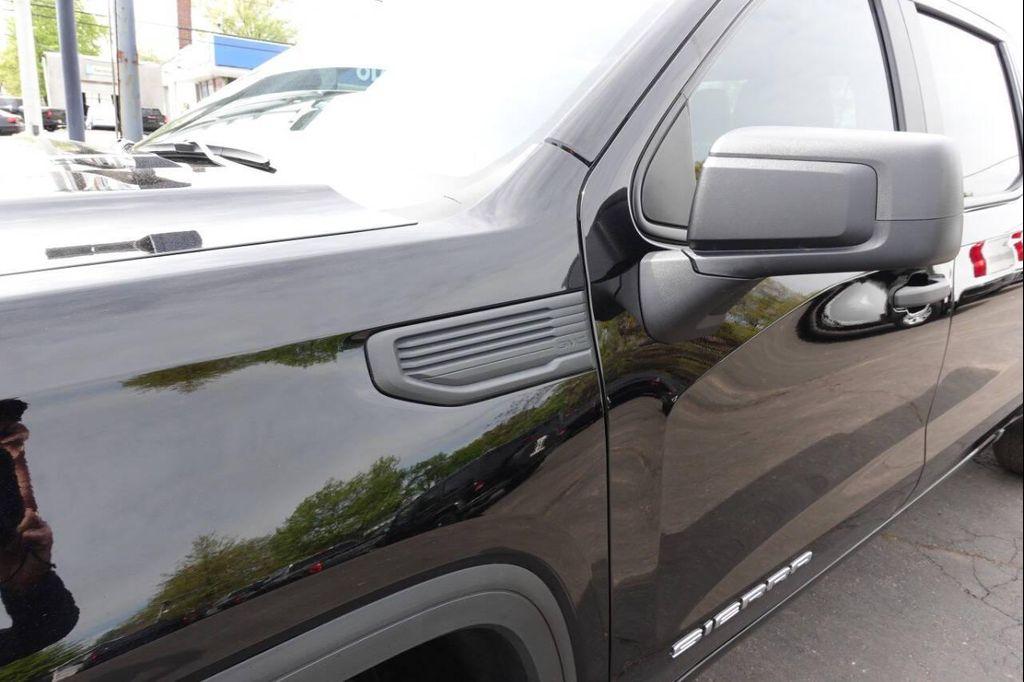 used 2023 GMC Sierra 1500 car, priced at $34,995