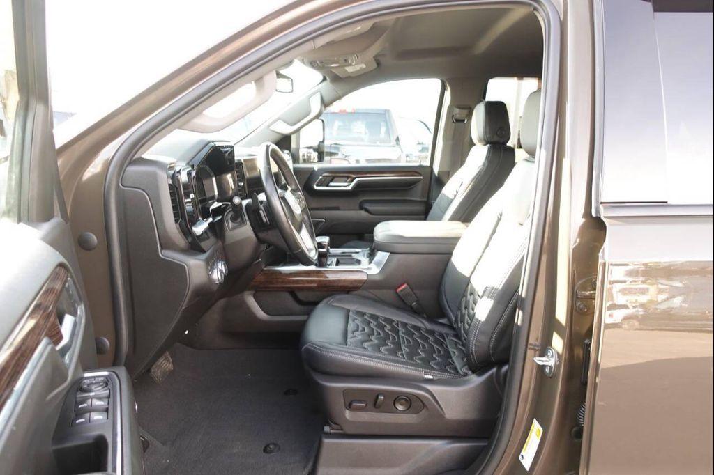 used 2024 GMC Sierra 1500 car, priced at $47,995