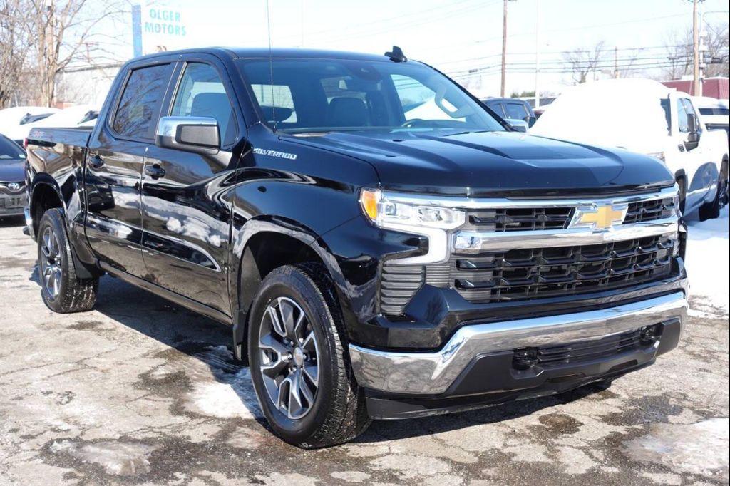 used 2024 Chevrolet Silverado 1500 car, priced at $35,995