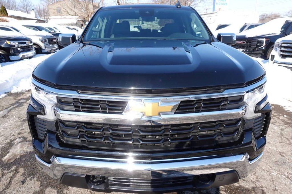 used 2024 Chevrolet Silverado 1500 car, priced at $35,995