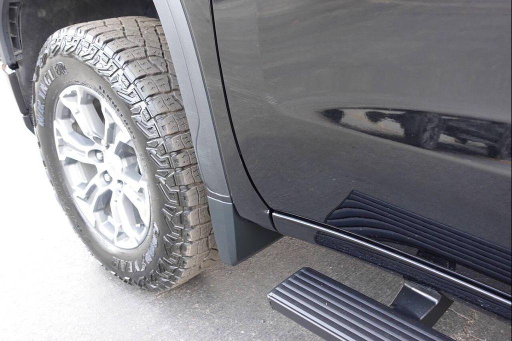 used 2023 GMC Sierra 1500 car, priced at $36,875