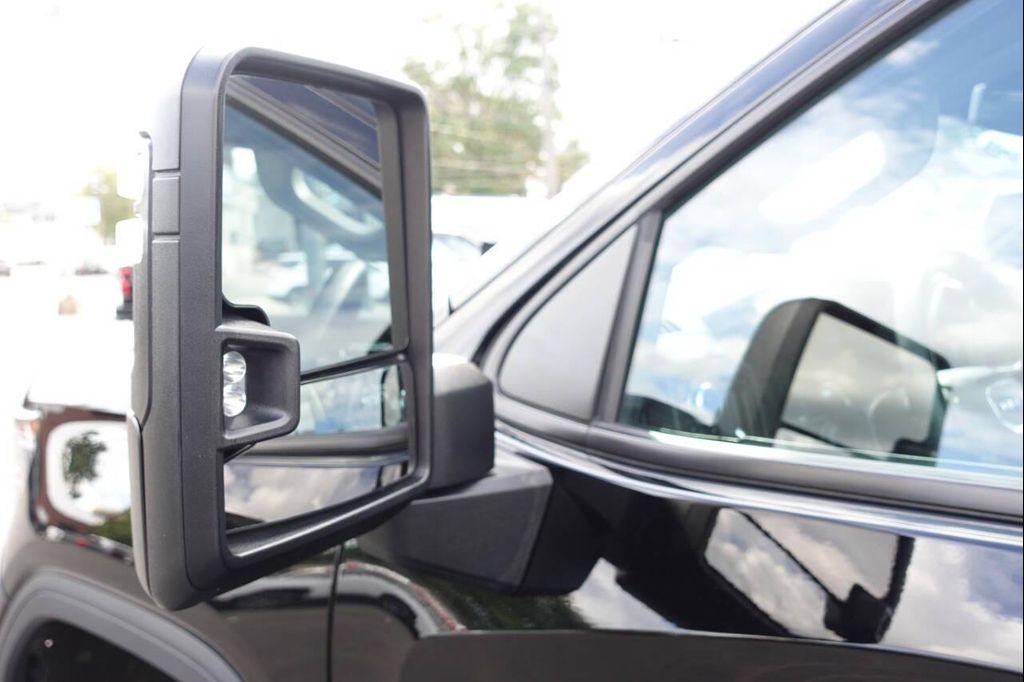 used 2023 GMC Sierra 1500 car, priced at $36,875