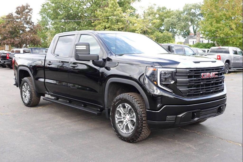 used 2023 GMC Sierra 1500 car, priced at $36,875