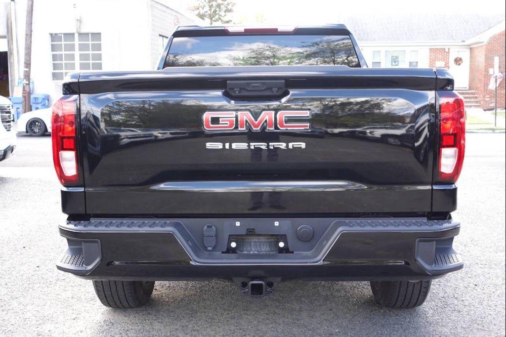 used 2022 GMC Sierra 1500 car, priced at $34,875