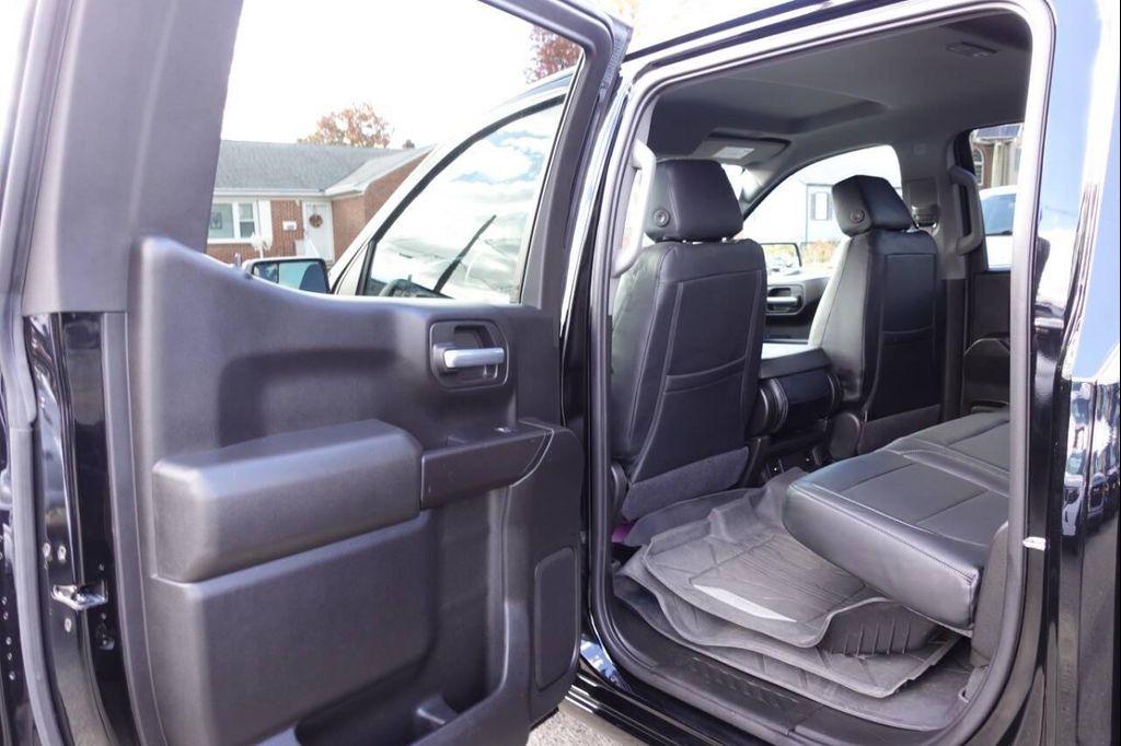 used 2022 GMC Sierra 1500 car, priced at $34,875