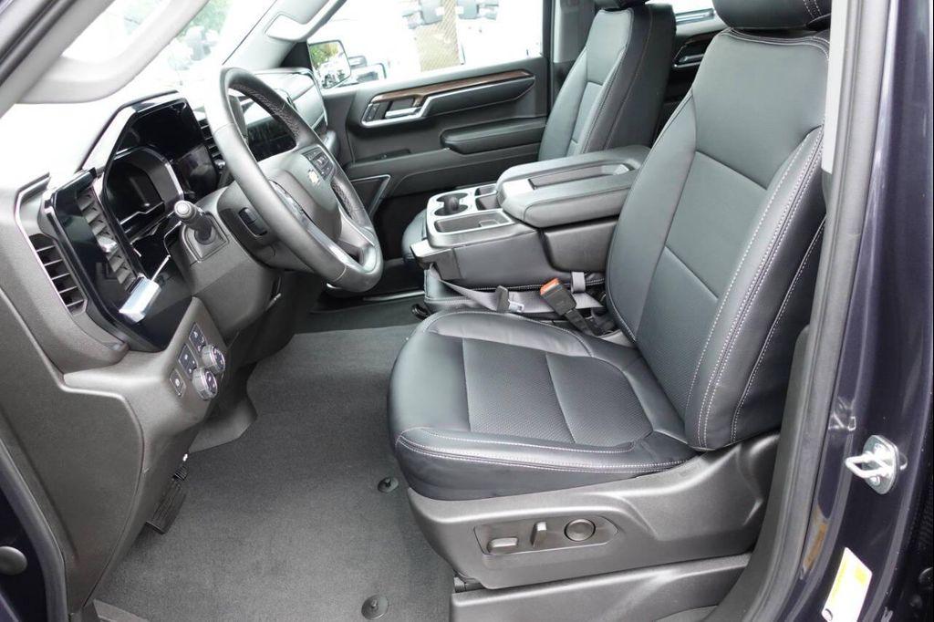 used 2024 Chevrolet Silverado 1500 car, priced at $33,995