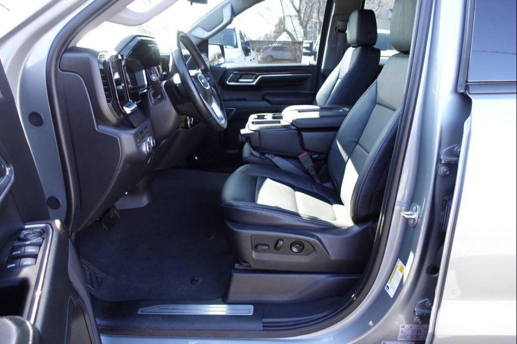 used 2024 GMC Sierra 1500 car, priced at $39,995