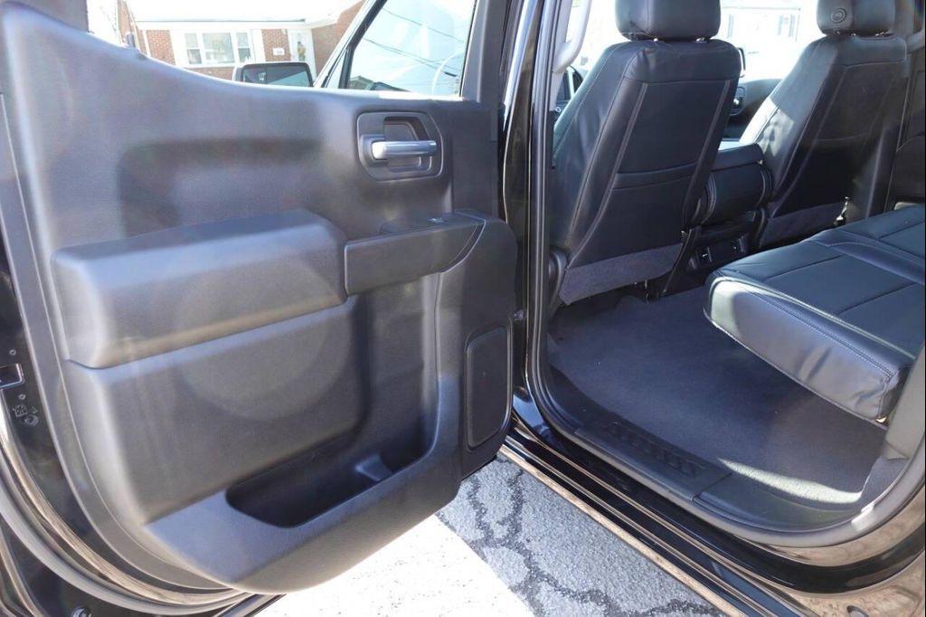 used 2023 GMC Sierra 1500 car, priced at $35,995