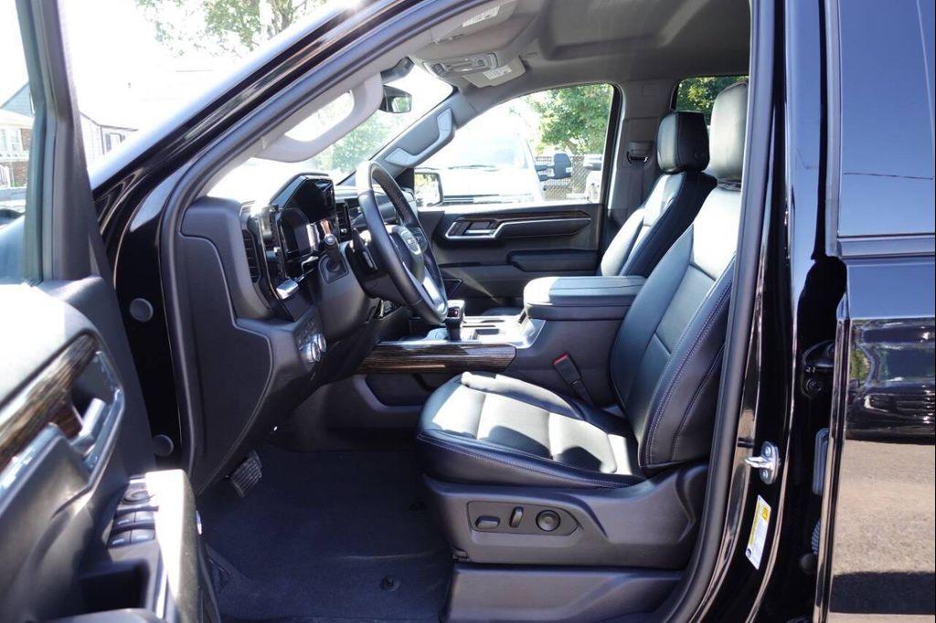 used 2024 GMC Sierra 1500 car, priced at $47,995