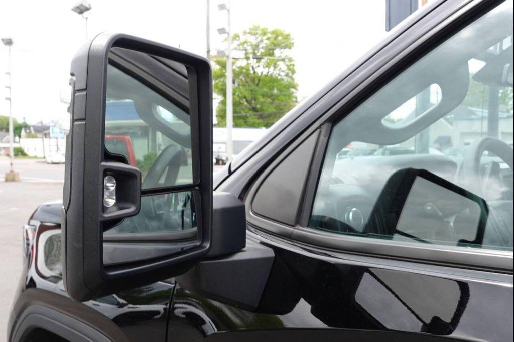 used 2022 GMC Sierra 1500 car, priced at $33,995